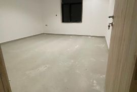 للايجار شقة في المنصورية تشطيب جديد اول ساكن