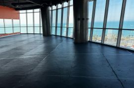 Office for rent in Salmiya, Area 251 sq.m