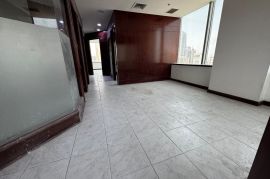 For rent office 190 m - 4 licenes in sharq- 
