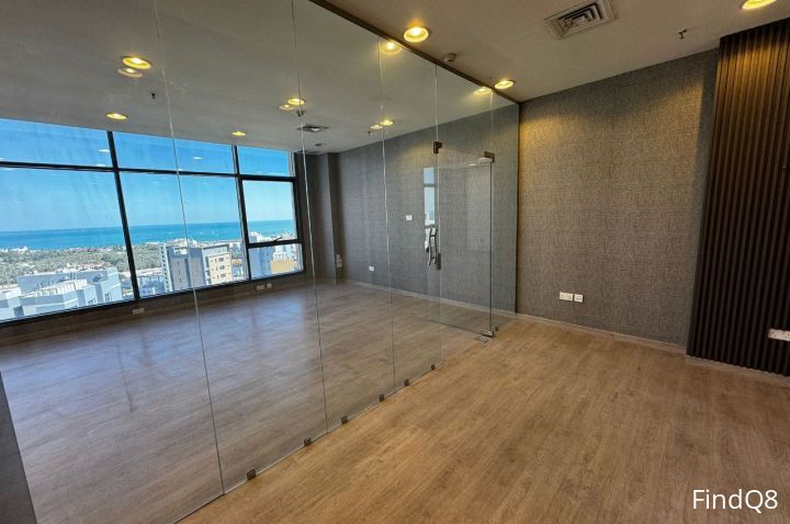 Office for rent in the East, 3 licenses