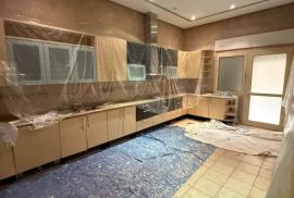 villa for rent in Jabriya 750 sqm